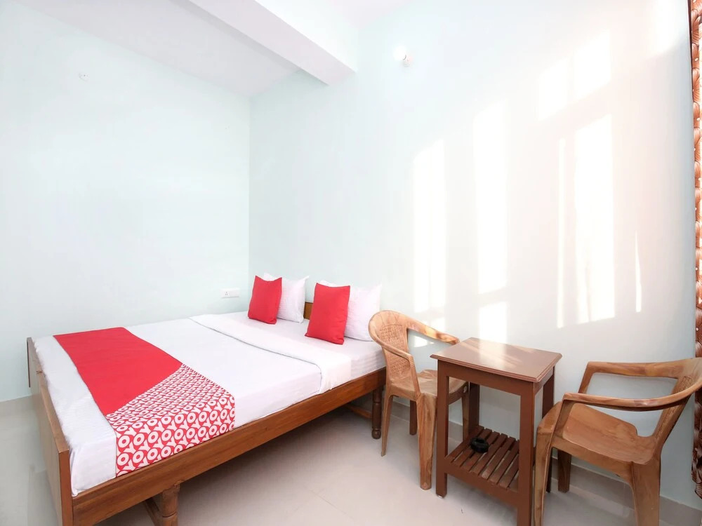 OYO 12733 Home Hill View Lower Bharari