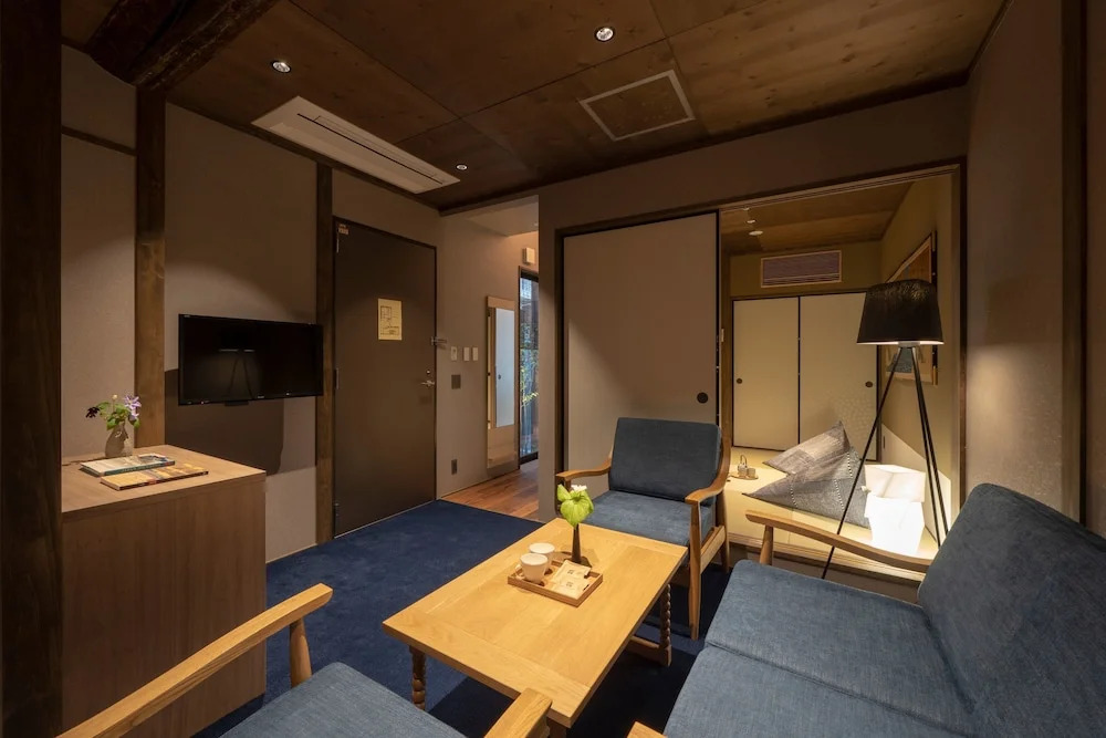 THE MACHIYA KAZAHAYA