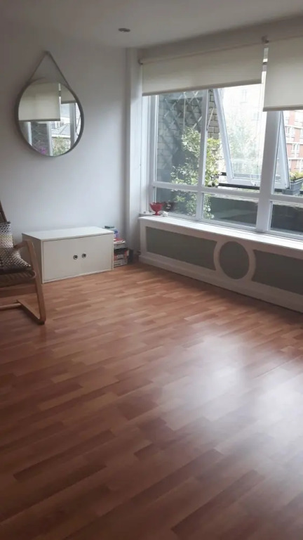 Charming 2 Bedroom Apartment in East London