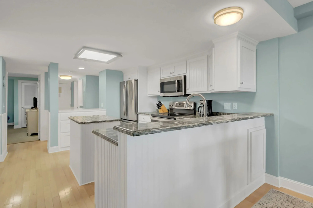 311 B Shipwatch by AvantStay | Shared Pool + VIew, Isle of Palms