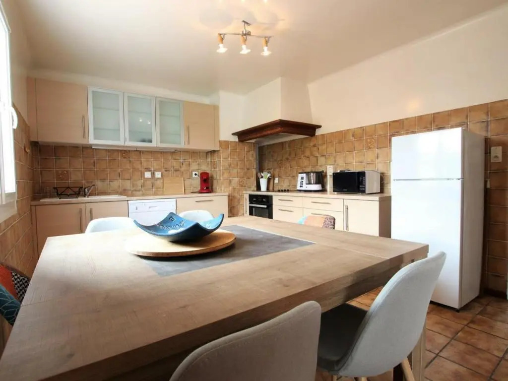 Gîte Saint-Jean-le-Vieux, 3 pièces, 5 personnes - FR-1-384-791