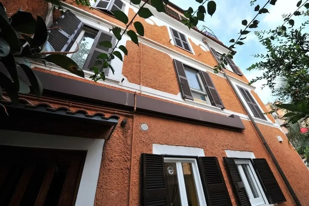 Gorgeous Newly Renovated Flat Near Colosseum!