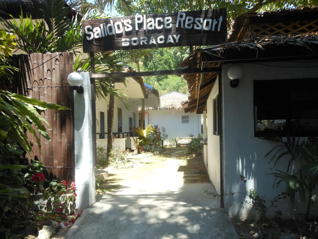 Salidos Place Resort