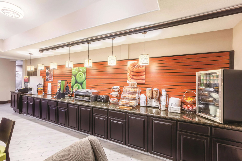 La Quinta by Wyndham Houston IAH Bush Intl Airport E