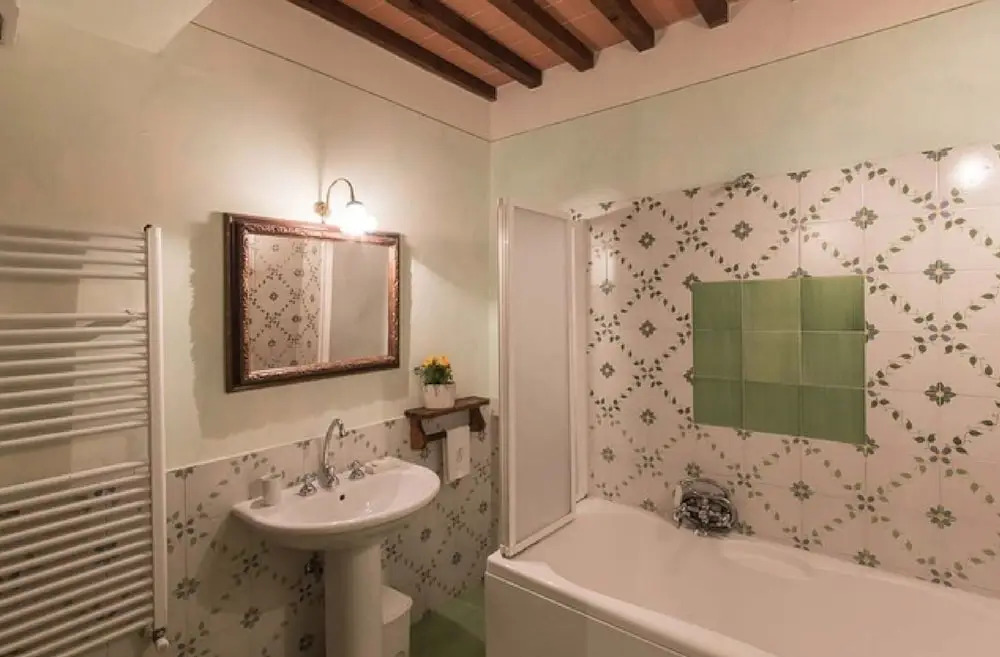 Attractive apartment in typical Tuscan style