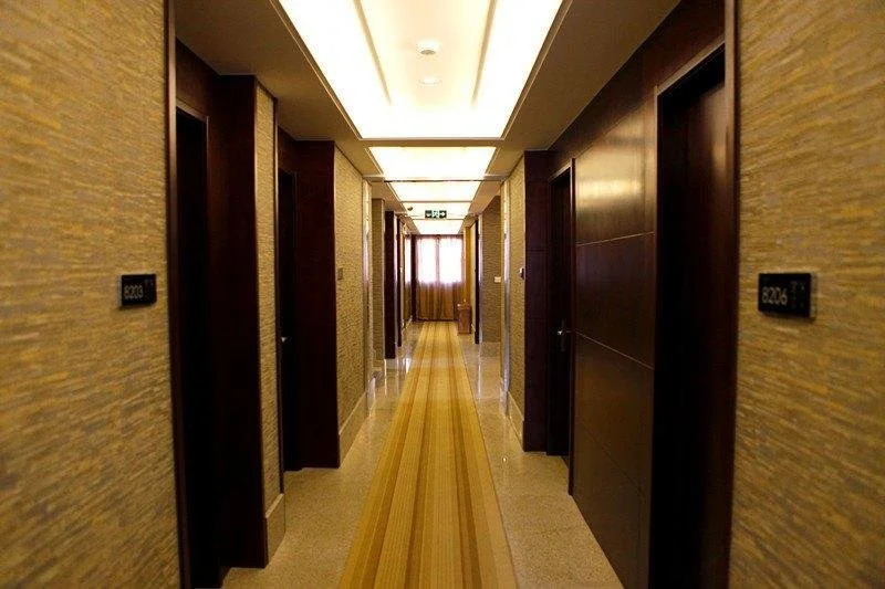 Seasons Hotel