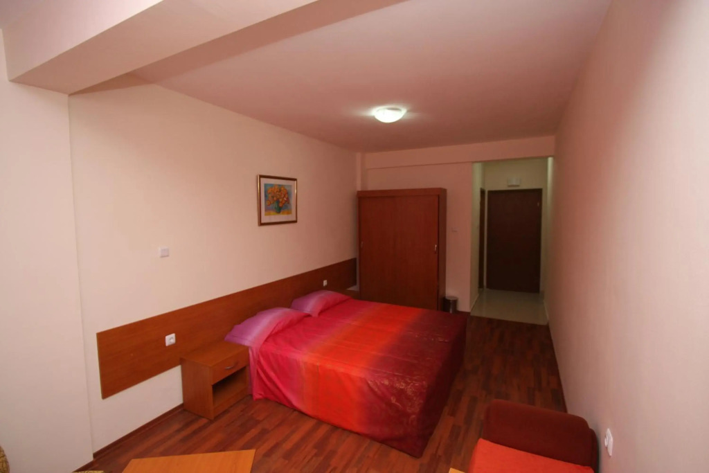 Tanya Hotel