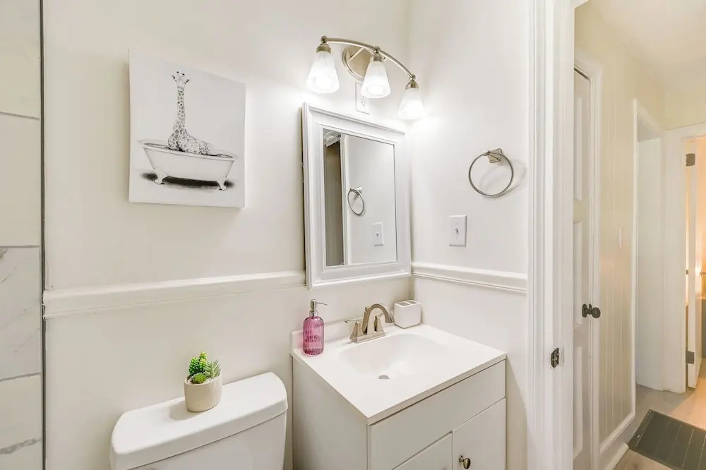 Winston-salem Vacation Rental ~ 3 Mi to Downtown!