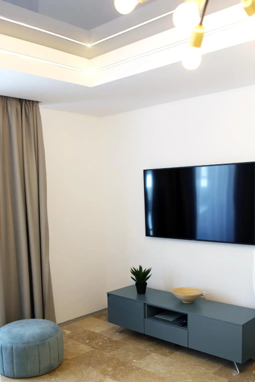 Astria Hotel