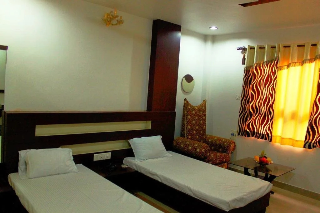 OYO 16216 Aanchal Residency