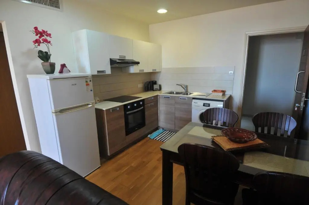 Ithaki Phinikoudes Apartment No. 202