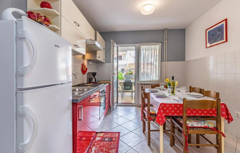Stunning Apartment in Rovinj With 3 Bedrooms and Wifi
