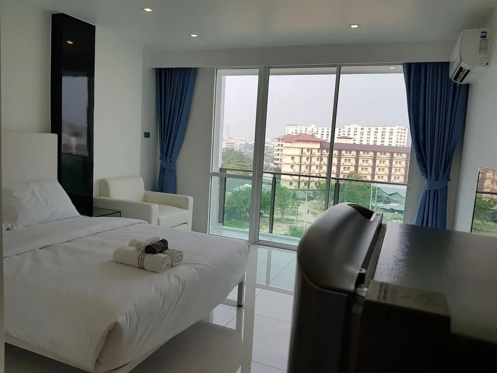City Center Residence Deluxue Studio 712