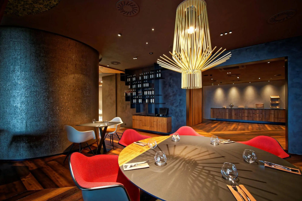 Hotel Victory