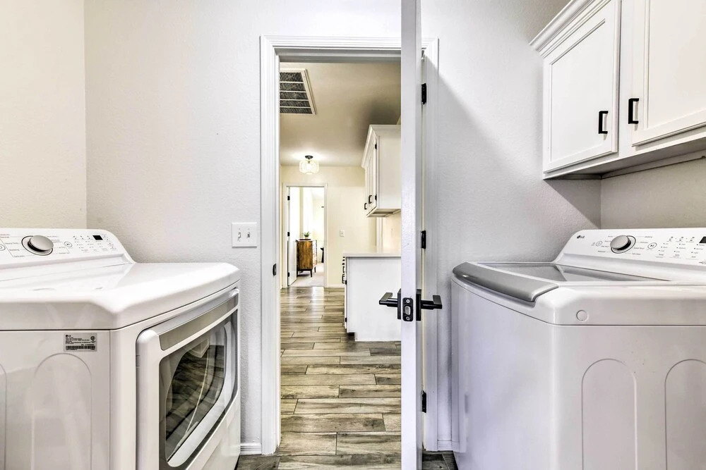 Pool, BBQ & Patio: Gilbert Getaway Near Golfing