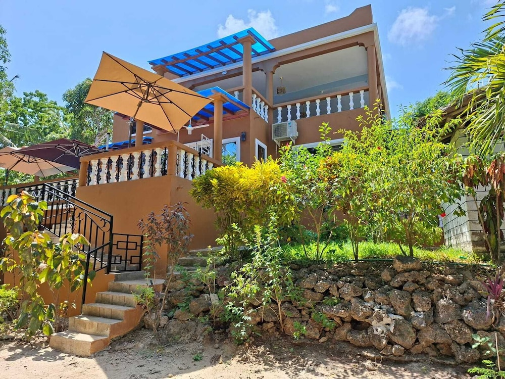 Rocksvilla homestay