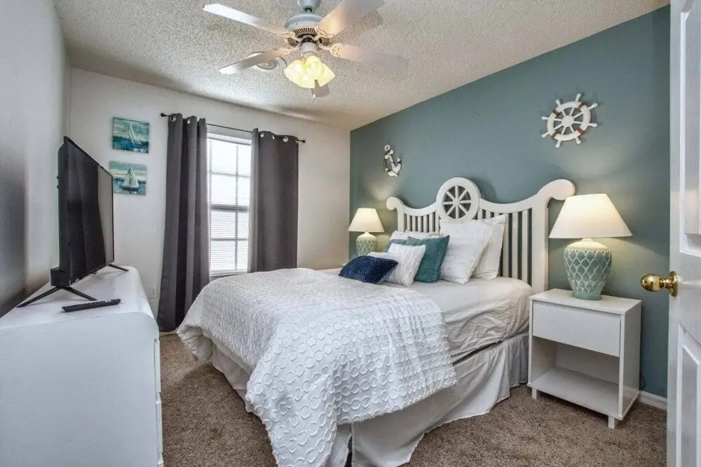 Water Front Privacy On Disneys Doorstep-2100oi 4 Bedroom Home by Redawning