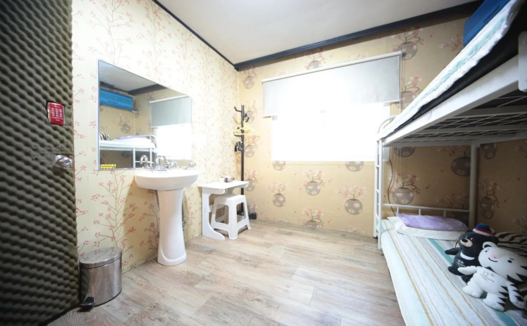 Lux Guesthouse - Hostel