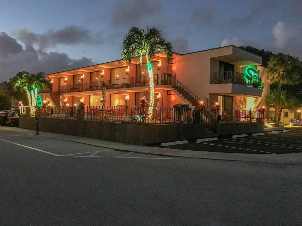 Sea Cliff Hotel