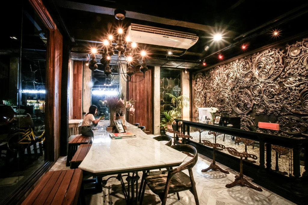 Shade House - Phuket Downtown