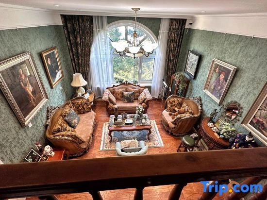 Manju Gallery Hotel and Boutique (Qingdao, Laoshan)