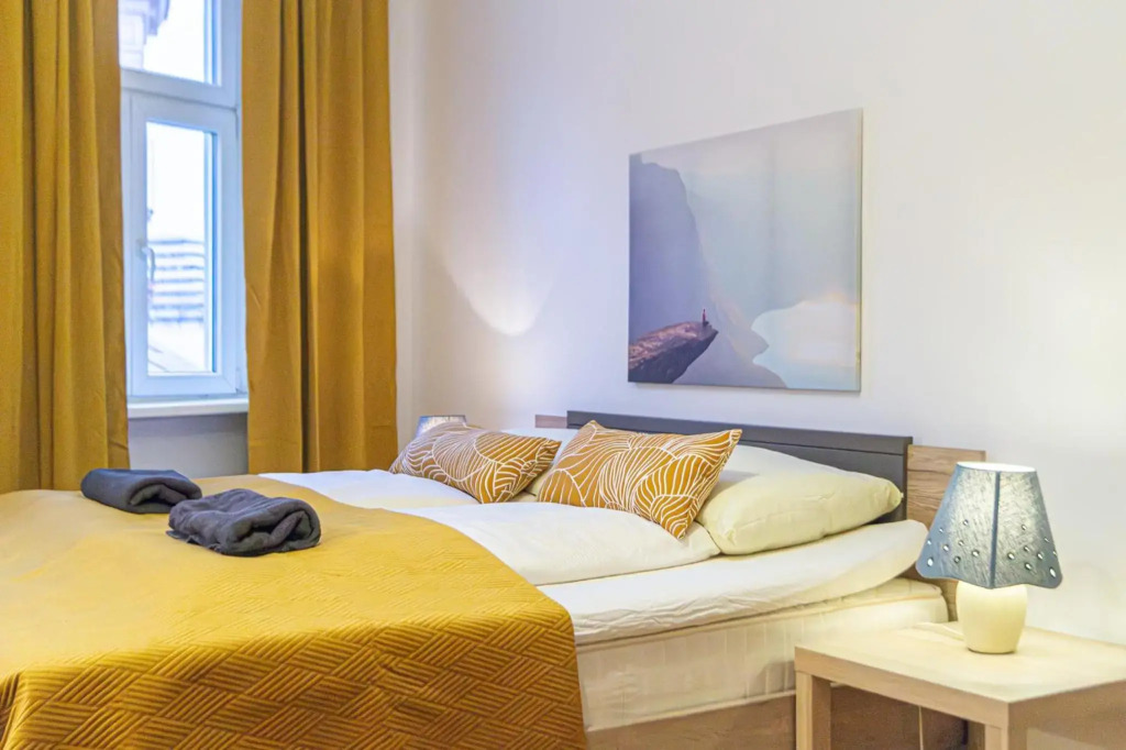 Economy Apartment well connected to the whole city