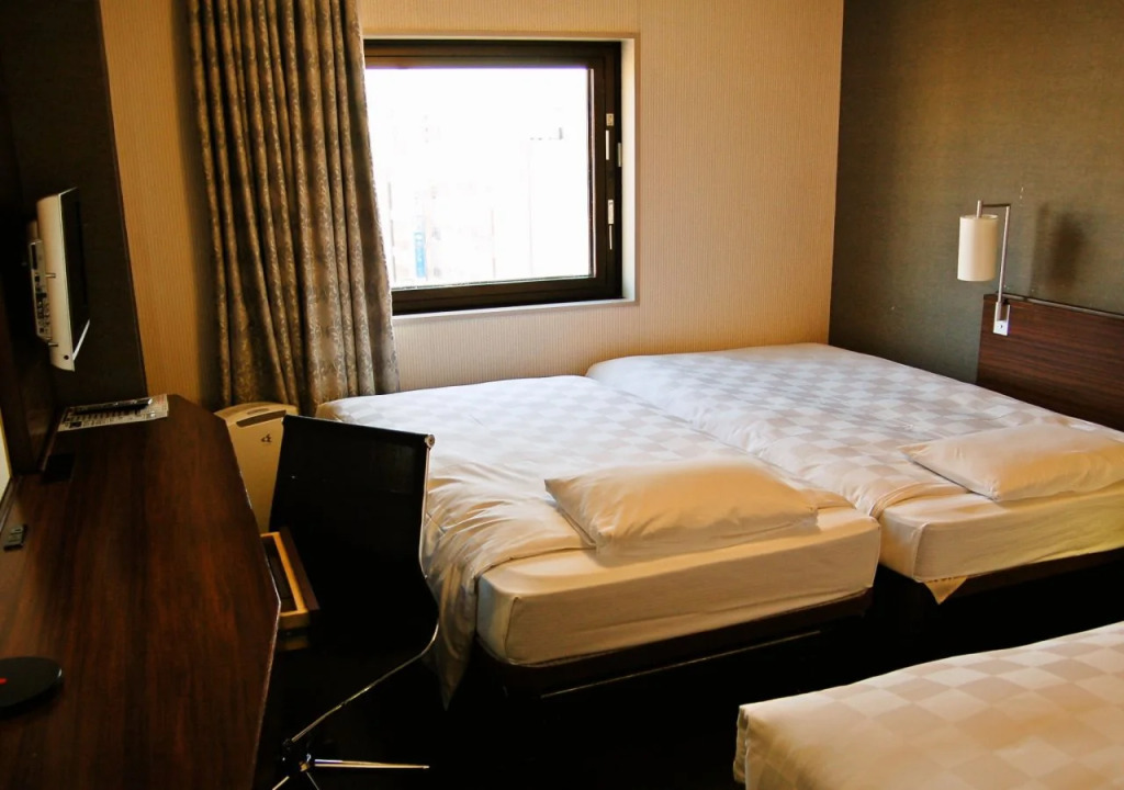 JR-East Hotel Mets Omori