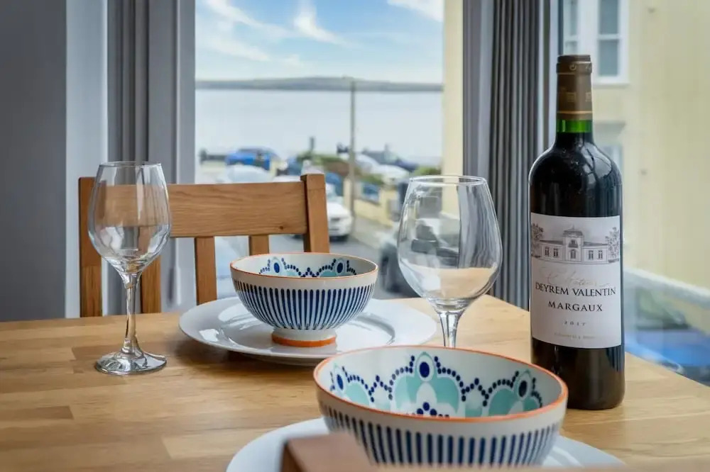 Caldey Island View - 2 Bedroom Apartment - Tenby