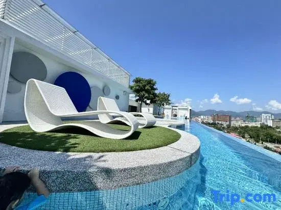 The Stallionz Signature Suites by IWH Suites