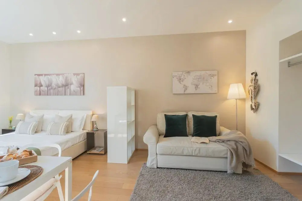 Magnolia House Como by Rent all Como