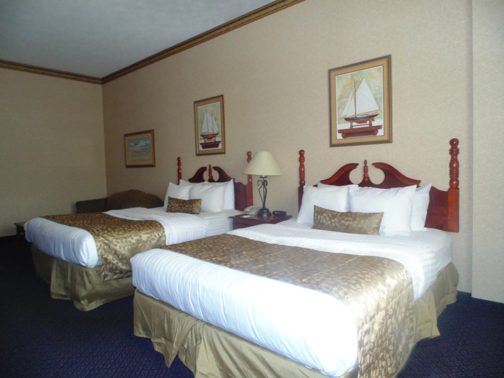Lakeside Resort & Conference Center