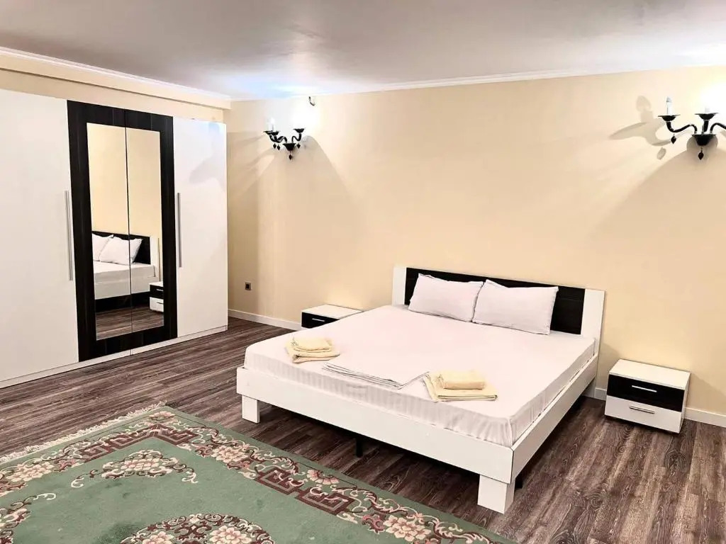 Star Apartment