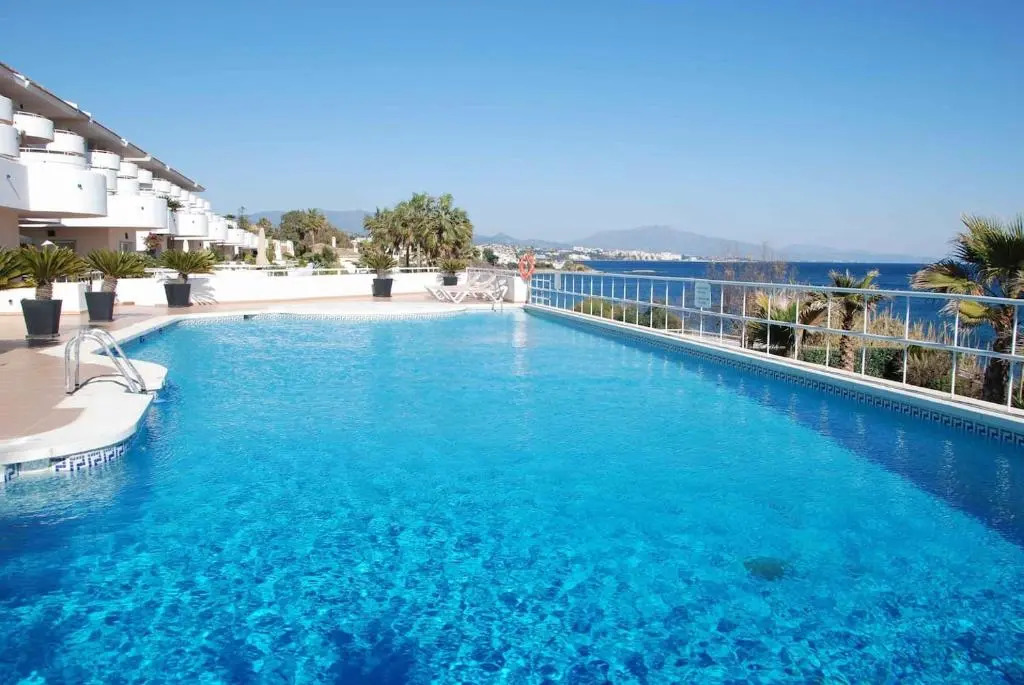 E1 Espectacular y moderno Dúplex en primera línea - Estepona - Sinfonia del Mar