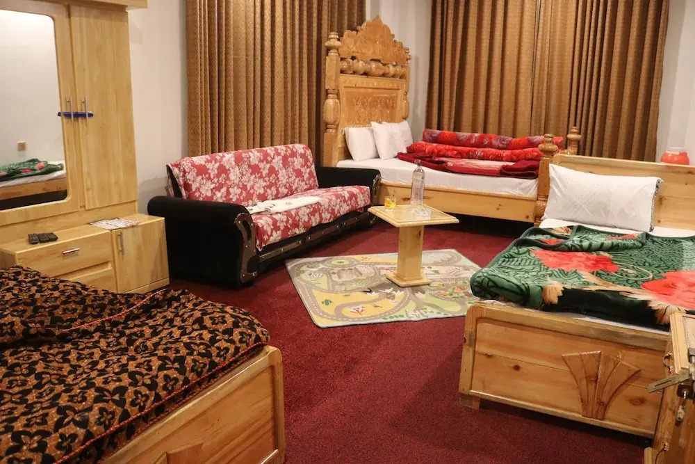 Green Palace Guest House Malam Jabba
