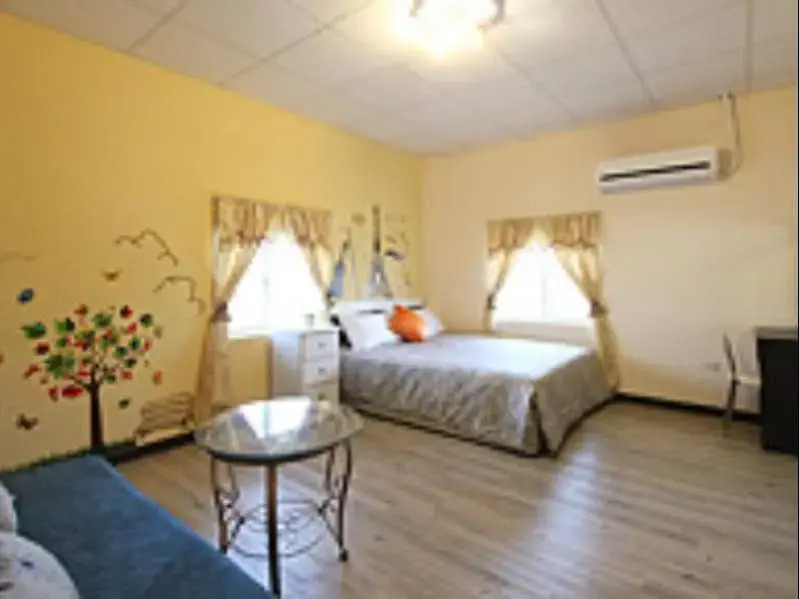 White Cottage Guest House