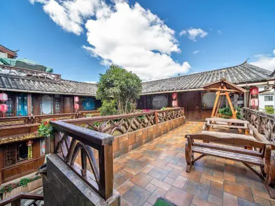 Old Town of Lijiang Big Waterwheel · Yimeng Chenfeng Rizhao Jinshan Snow Mountain Scenic Inn