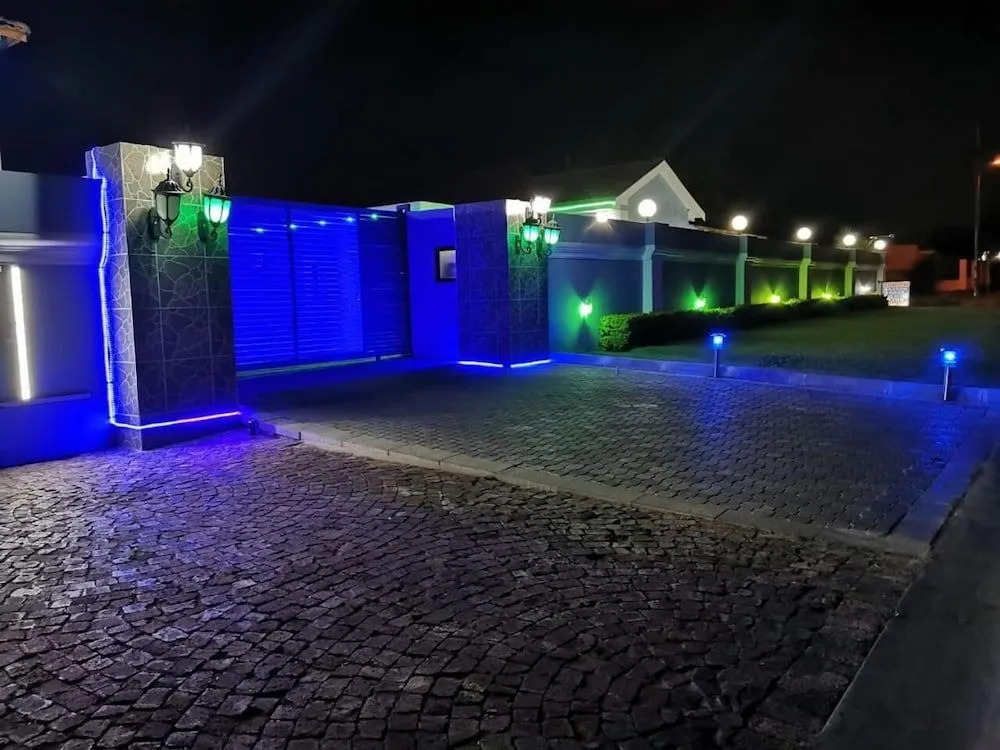 Zurich garden lodge benoni