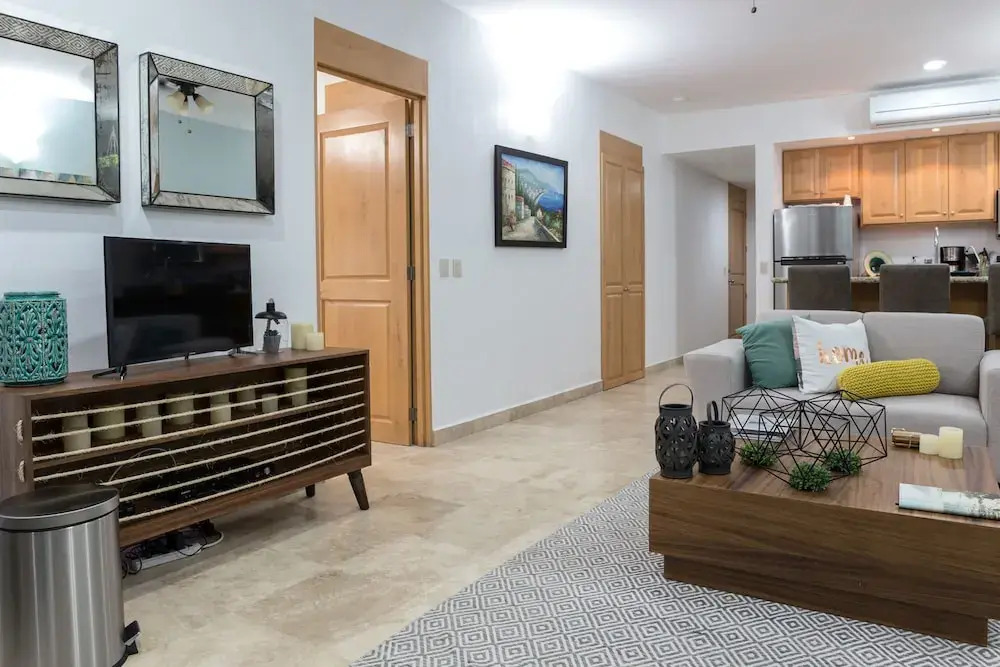 Peninsula 103 2 BR by Casago