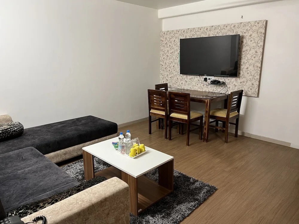 Hotel Niraj International