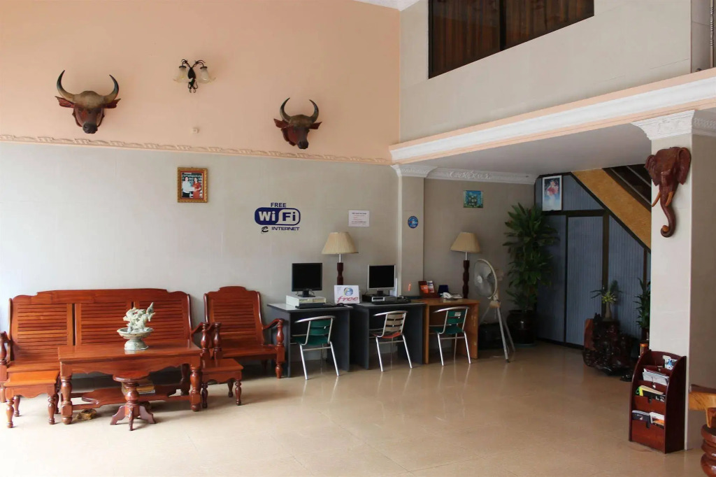 Lucky 2 Guesthouse