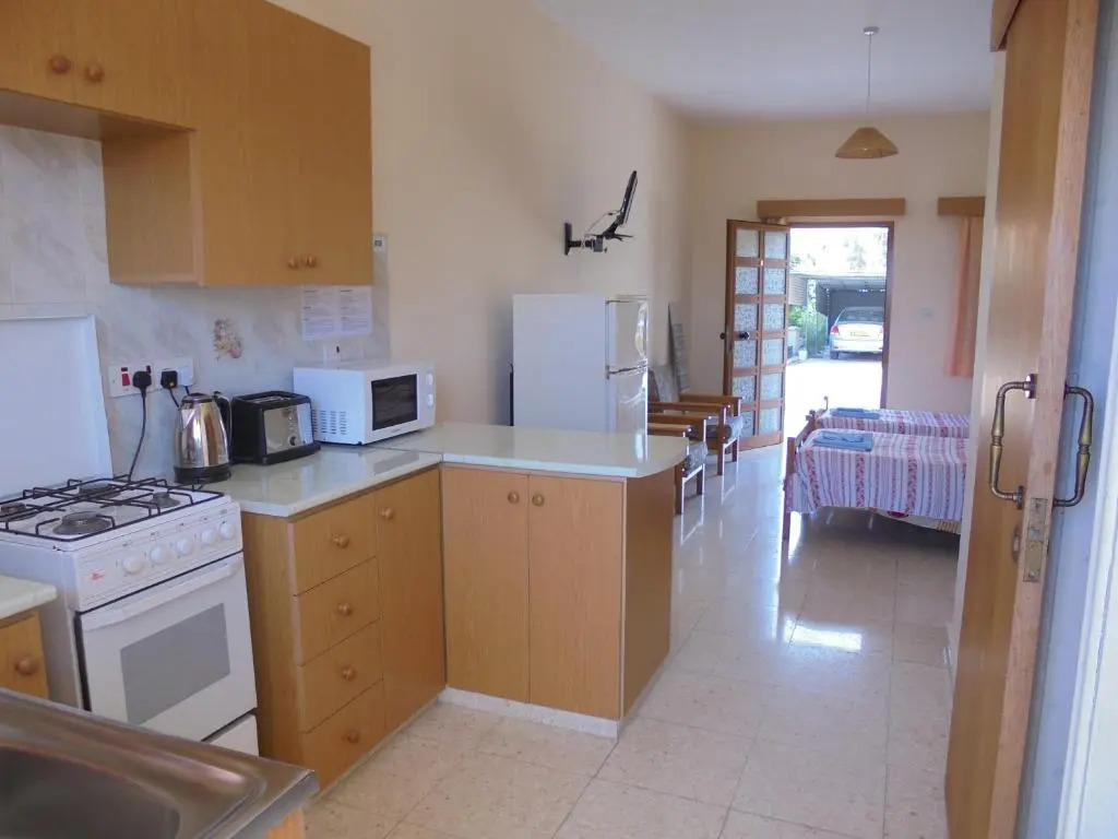Niki Court Holiday Apartments