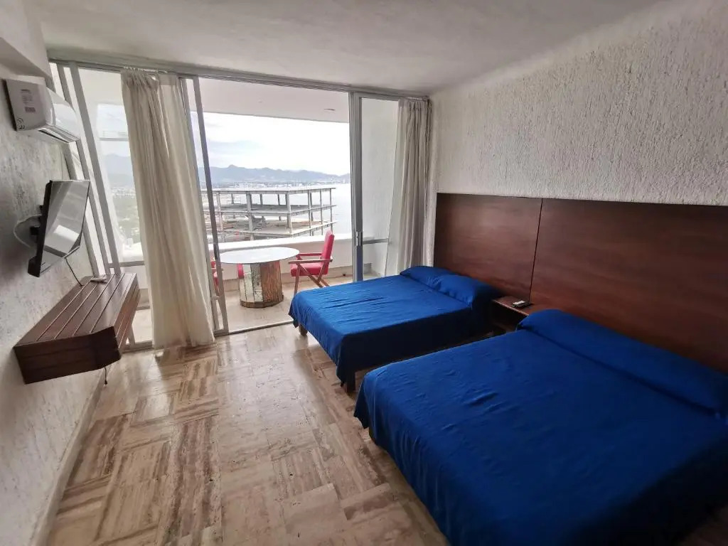63 Peninsula del Capitan