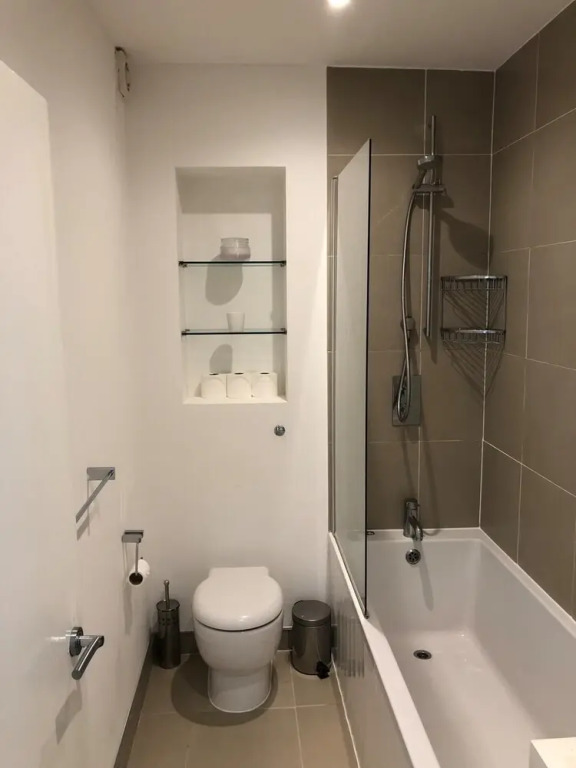 2 Bedroom Flat Near Notting Hill