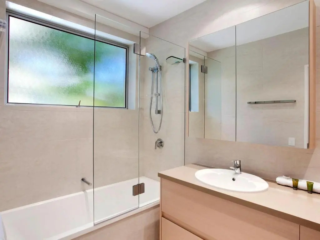 Kareka 5 Little Cove Road 17