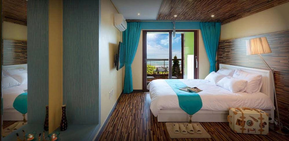 Geoje The Beach Pinx Pension