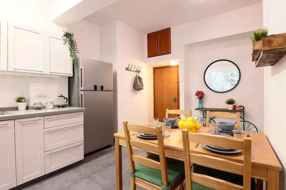 Gorgeous Gordon Getaway 3BR Near Sea