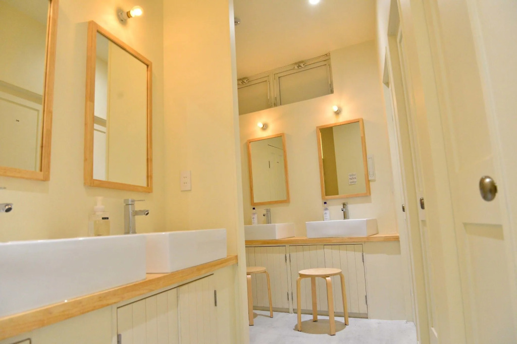 almond hostel & cafe Shibuya