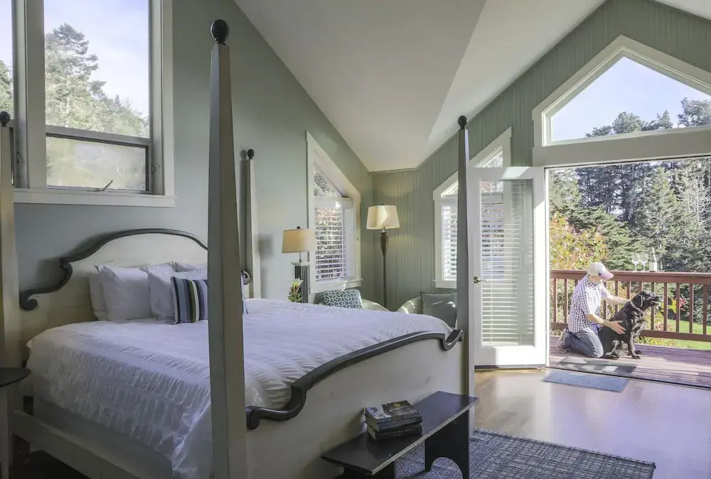 Inn at Schoolhouse Creek