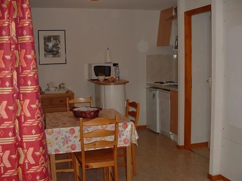 Appartement Le Biot, 3 pièces, 6 personnes - FR-1-573-100