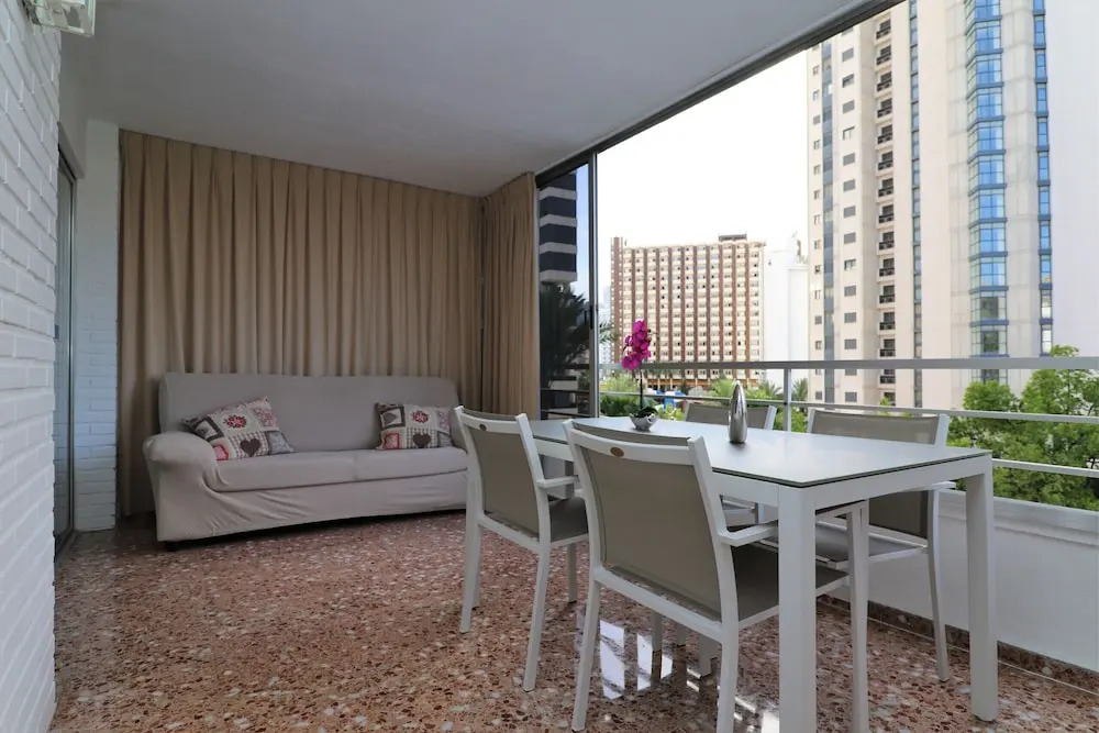 Lidersol Apartment 3-F